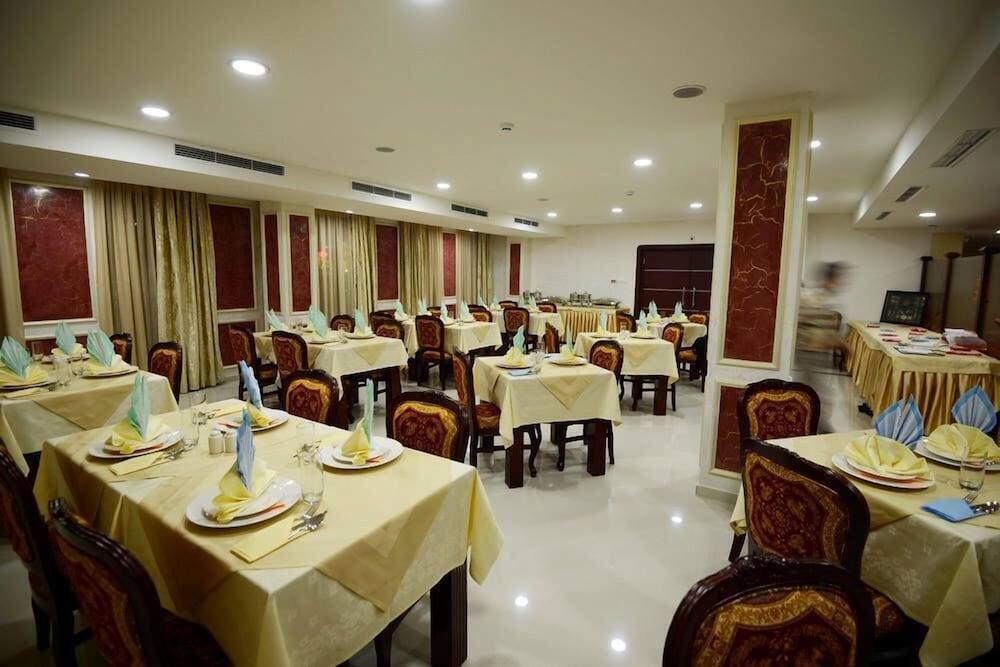 Hotel Gold Skopje Exterior photo