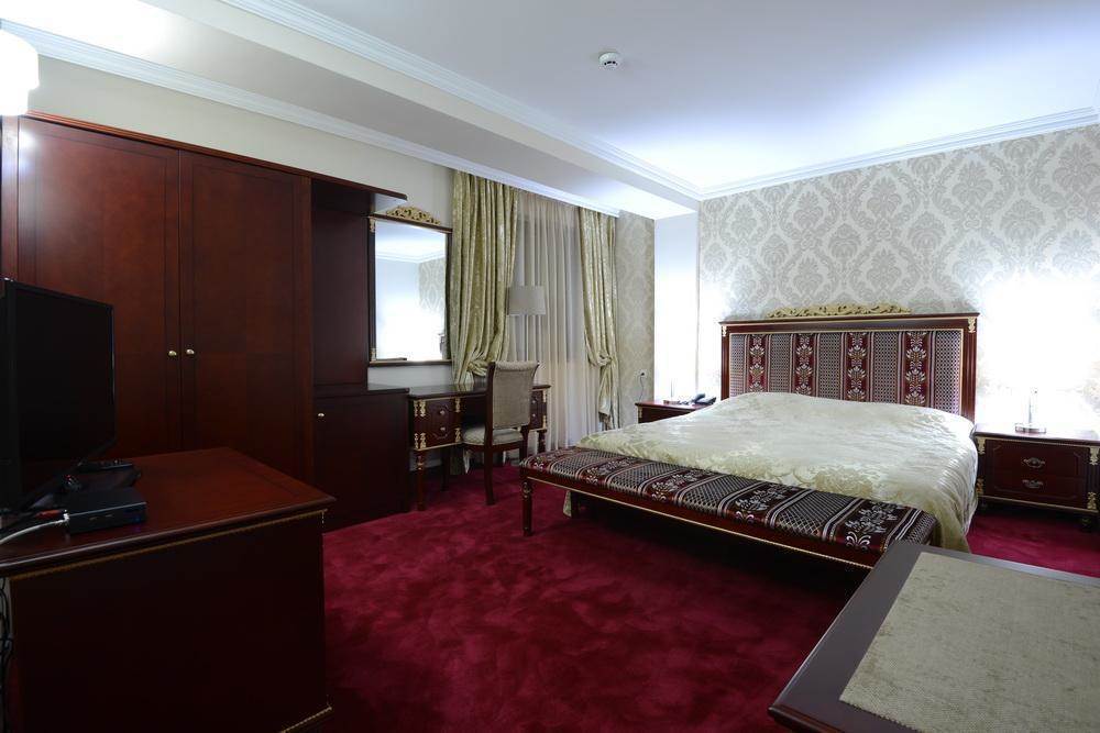 Hotel Gold Skopje Exterior photo